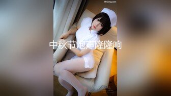 張欣欣 藍色牛仔短褲 姿態婀娜多姿嬌軀嫵媚動人