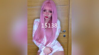 STP25235 粉色睡衣白皙韵味少妇，露脸吃大屌，多方位吮吸肉棒逼逼也不黑，女上位后入俯视角度操逼花样很多