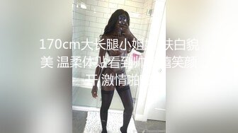 小伙假装学瑜伽爆操瑜伽老师