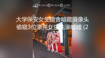 在家人都独立不在的老家里，和母亲过着近亲相奸的日子