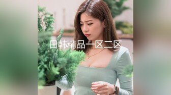  兼职楼凤阿姨：尿骚味肯定有啊，你想舔？   男：你刚锻炼完瑜伽啊