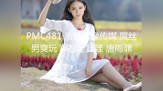 40岁知性美熟女被两个小伙子轮流满足【这个女的可以约，看下面的简阶】