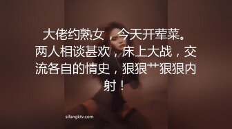 学舞蹈漂亮小姐姐首次露脸，站立一字马全裸热舞，随着音乐扭动细腰